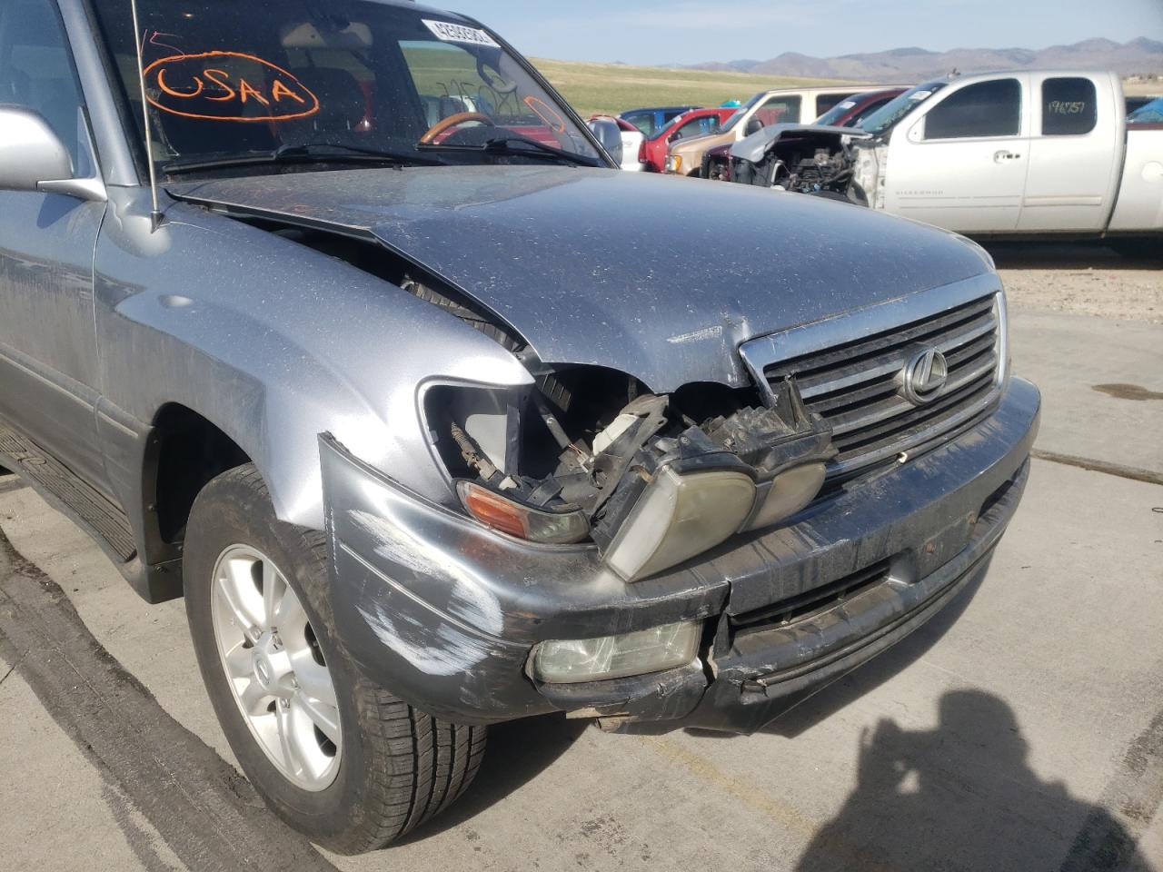 Photo 9 from auction – 2005 LEXUS LX 470 with VIN JTJHT00WX54001328