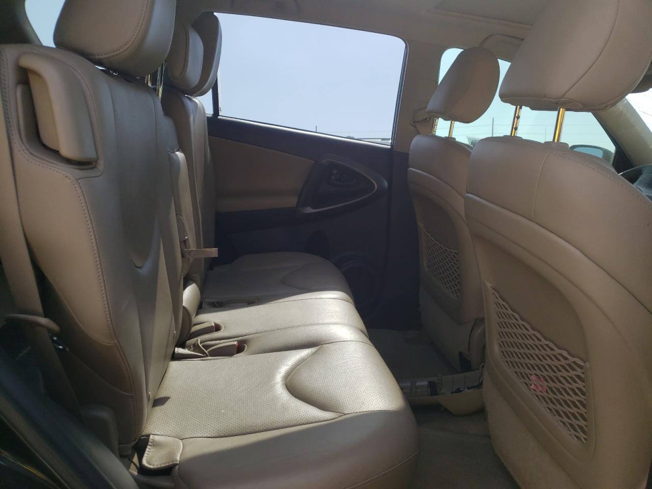 Photo 6 from auction – 2012 TOYOTA RAV4 LIMIT with VIN JTMYF4DV0C5048667