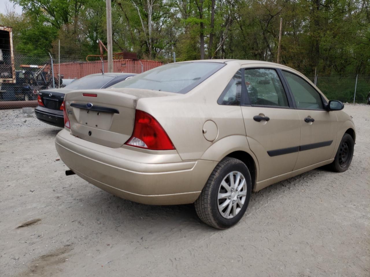 Photo 4 from auction – 2002 FORD FOCUS LX with VIN 1FAFP33P72W360386