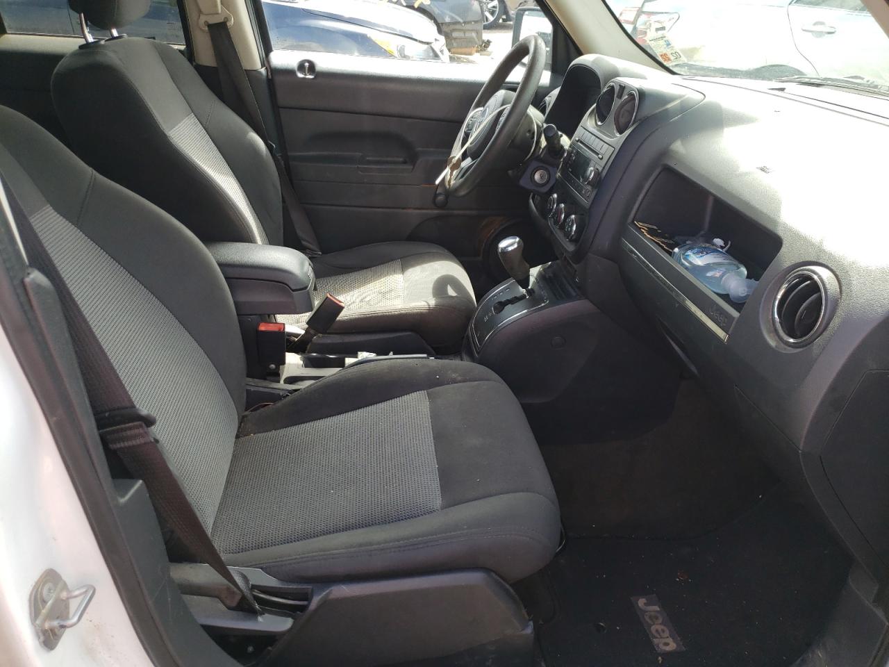 Photo 5 from auction – 2017 JEEP PATRIOT SP with VIN 1C4NJPBB5HD208728