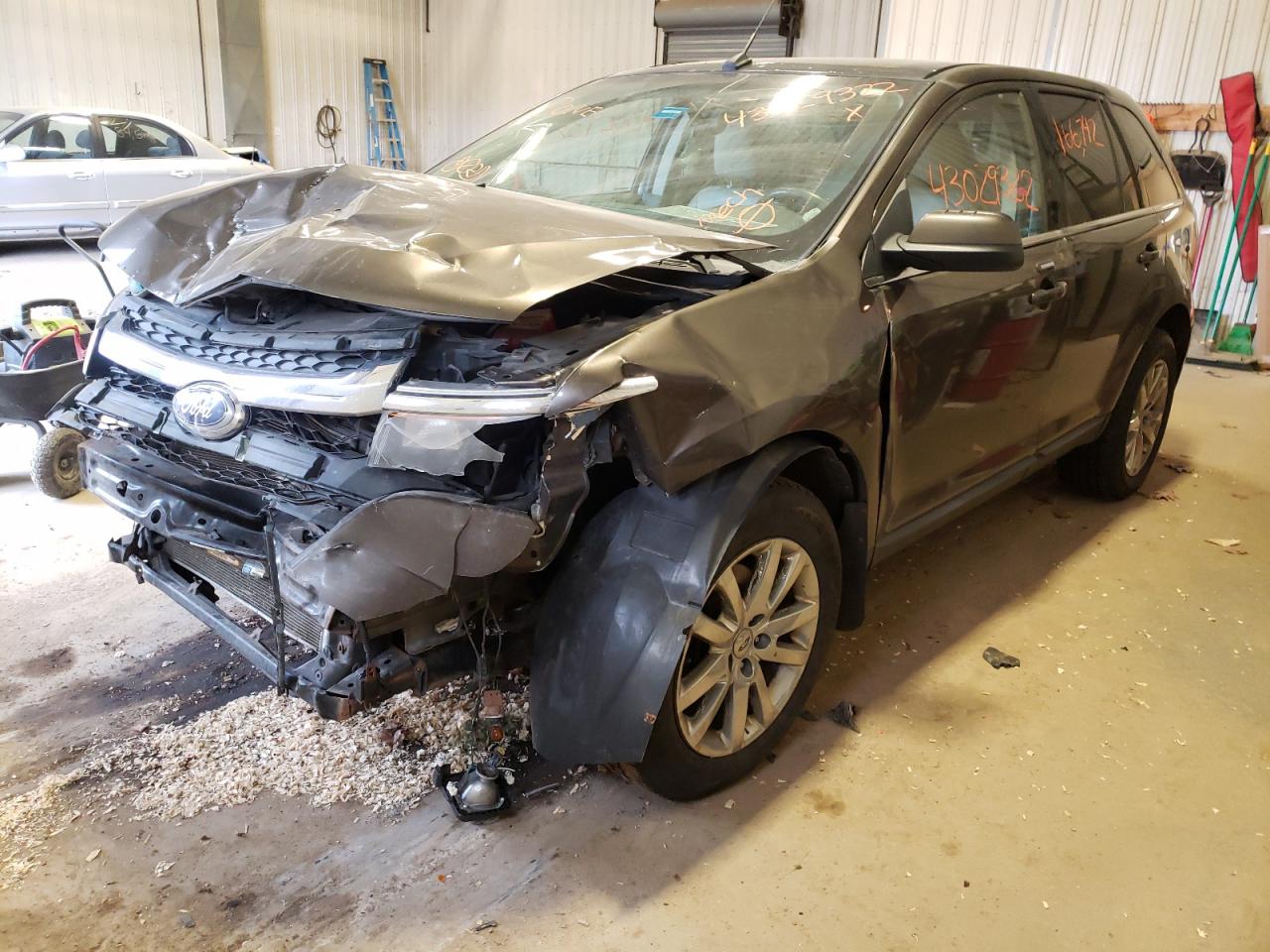 Photo 2 from auction – 2011 FORD EDGE LIMIT with VIN 2FMDK4KC5BBA98854