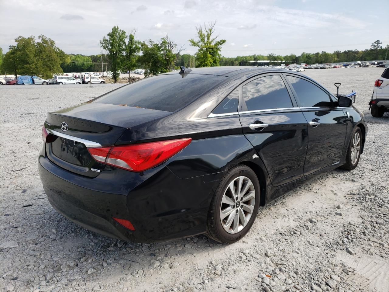 Photo 4 from auction – 2014 HYUNDAI SONATA SE with VIN 5NPEC4AC8EH852085