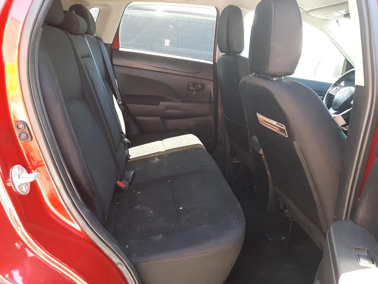 Photo 6 from auction – 2015 MITSUBISHI OUTLANDER with VIN 4A4AR3AU0FE001831