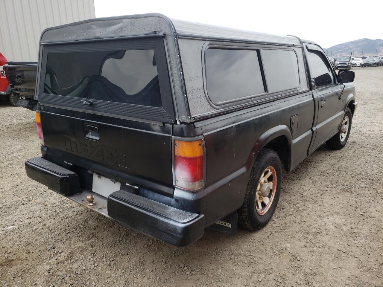 Photo 4 from auction – 1987 MAZDA B2000 with VIN JM2UF1113H0615243