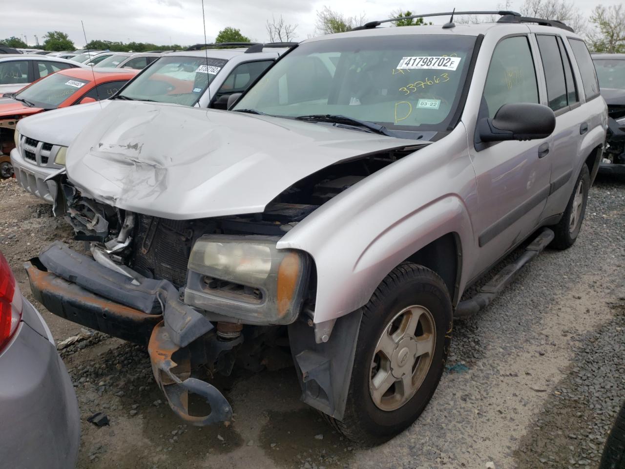 Photo 2 from auction – 2005 CHEVROLET TRAILBLAZE with VIN 1GNDS13S852337663