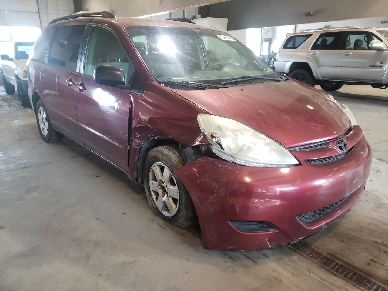 TOYOTA SIENNA CE 2006 with VIN 5TDZA23C16S563781 - Photo from auction