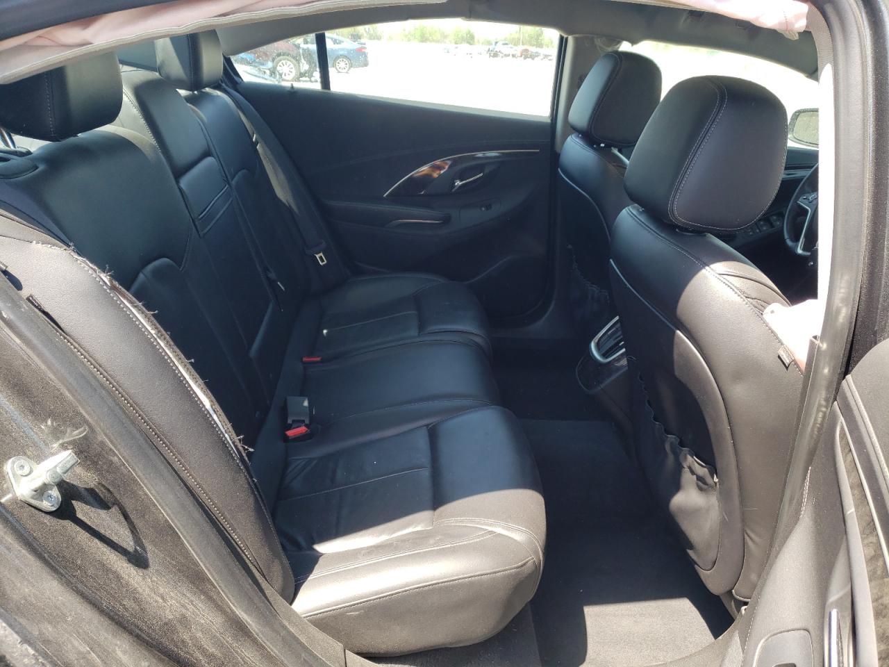 Photo 6 from auction – 2016 BUICK LACROSSE S with VIN 1G4G45G31GF229709