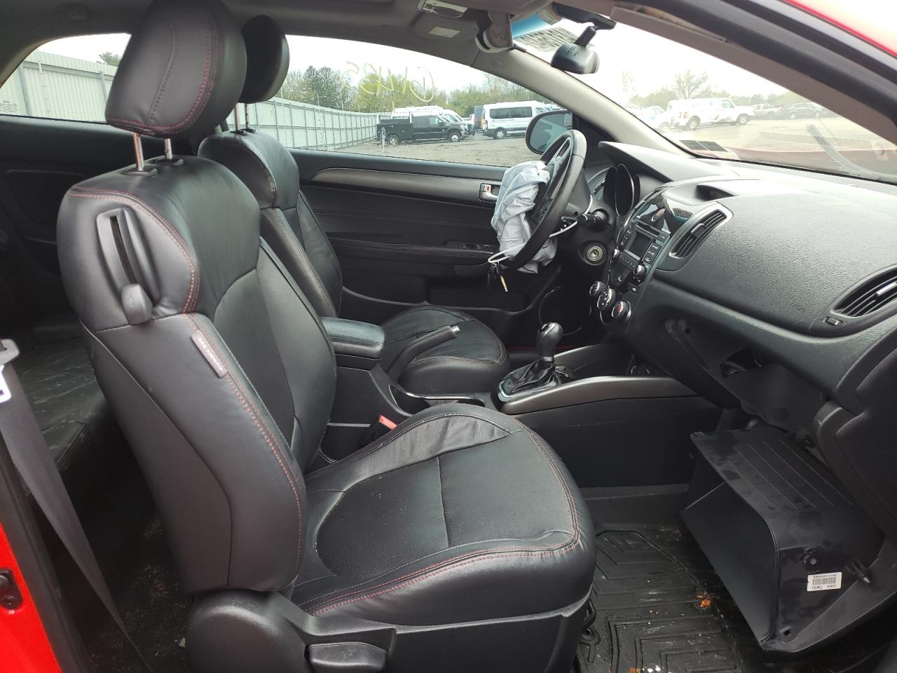 Photo 5 from auction – 2011 KIA FORTE SX with VIN KNAFW6A3XB5384389