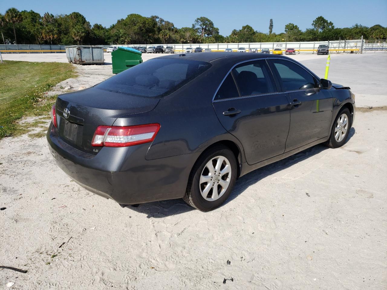Photo 4 from auction – 2011 TOYOTA CAMRY BASE with VIN 4T1BF3EK0BU212178