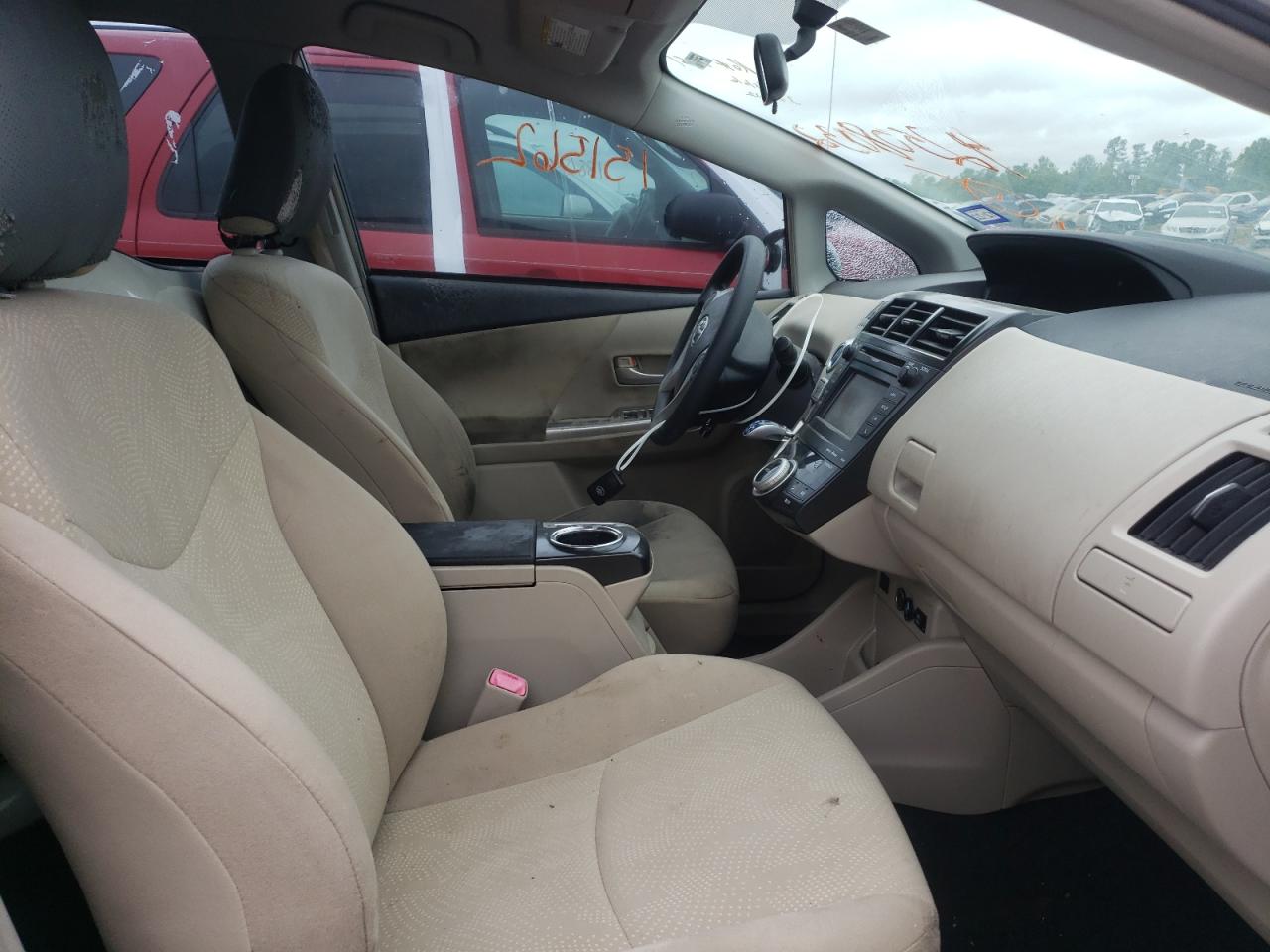 Photo 5 from auction – 2014 TOYOTA PRIUS V with VIN JTDZN3EU7E3365528