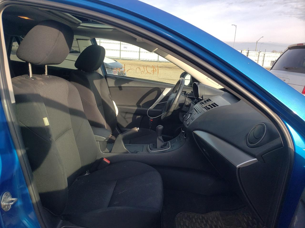 Photo 5 from auction – 2012 MAZDA 3 I with VIN JM1BL1L70C1627892