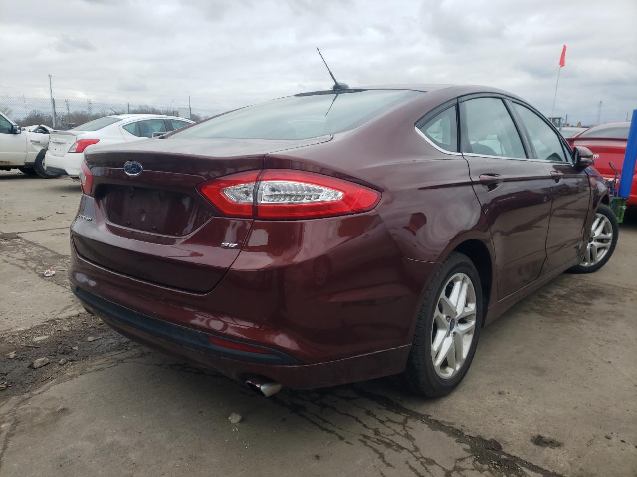 Photo 4 from auction – 2016 FORD FUSION SE with VIN 3FA6P0H73GR142303