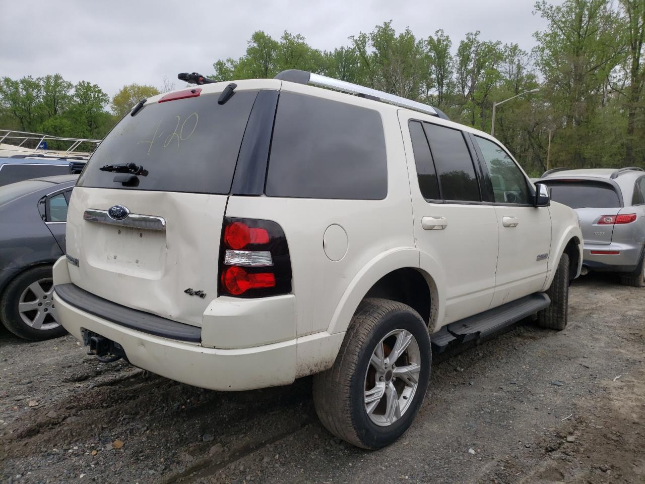 Photo 4 from auction – 2008 FORD EXPLORER L with VIN 1FMEU75E68UA27095