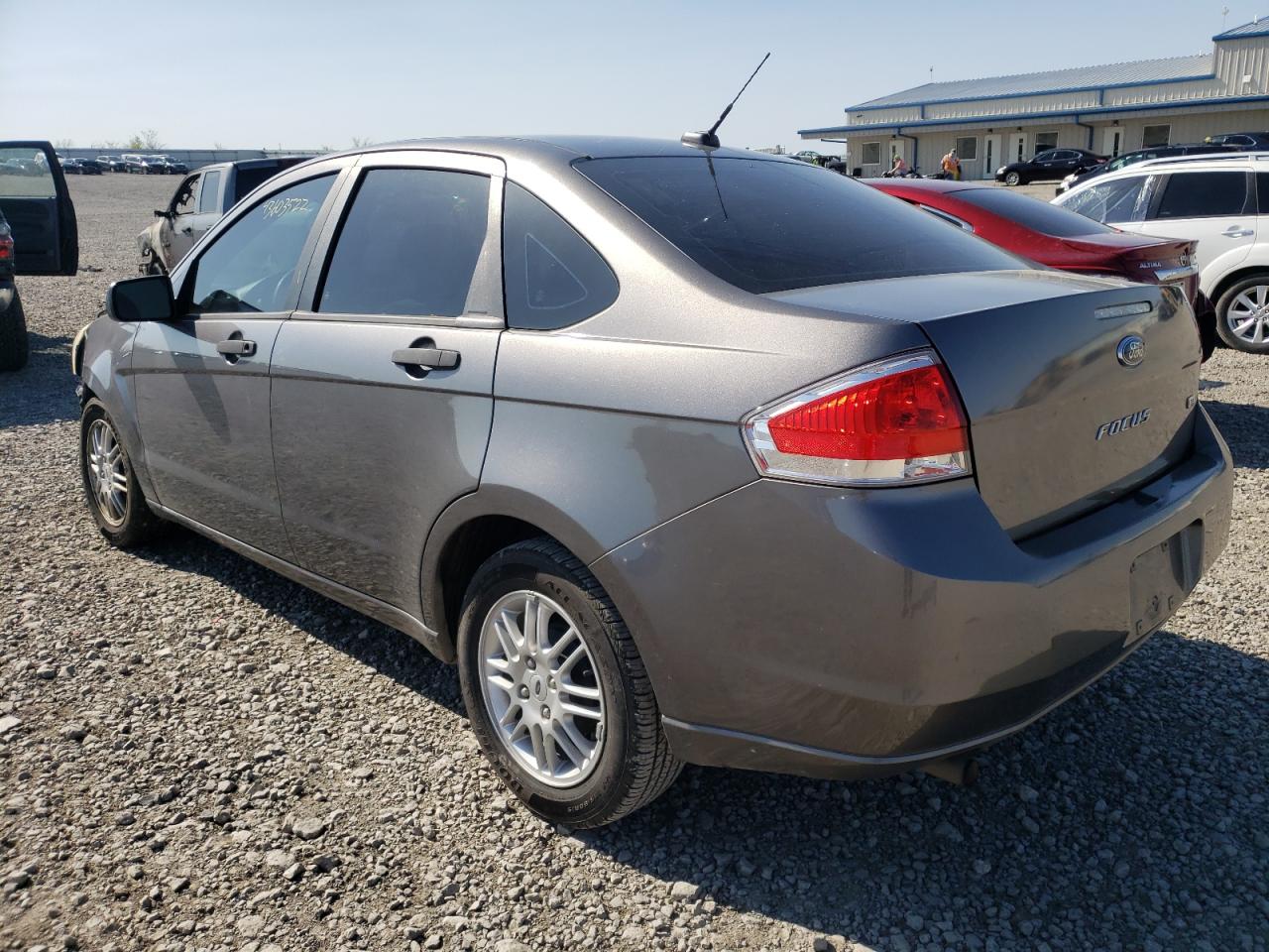 Photo 3 from auction – 2010 FORD FOCUS SE with VIN 1FAHP3FN1AW151193