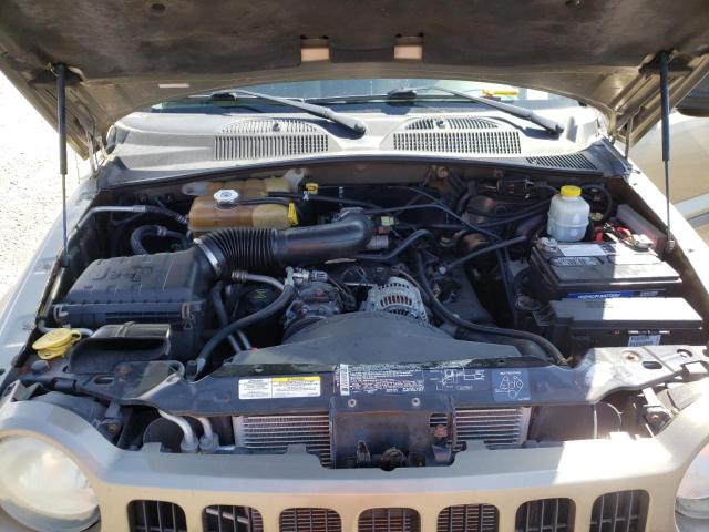 Photo 7 from auction – 2005 JEEP LIBERTY SP with VIN 1J4GL48K85W568644