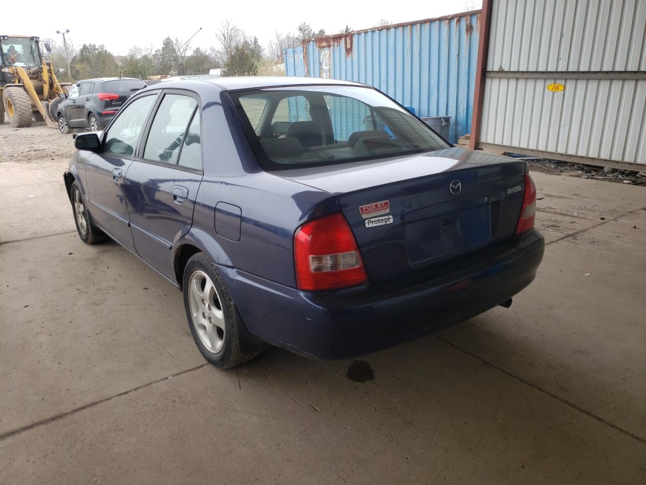 Photo 3 from auction – 2000 MAZDA PROTEGE ES with VIN JM1BJ2212Y0225698