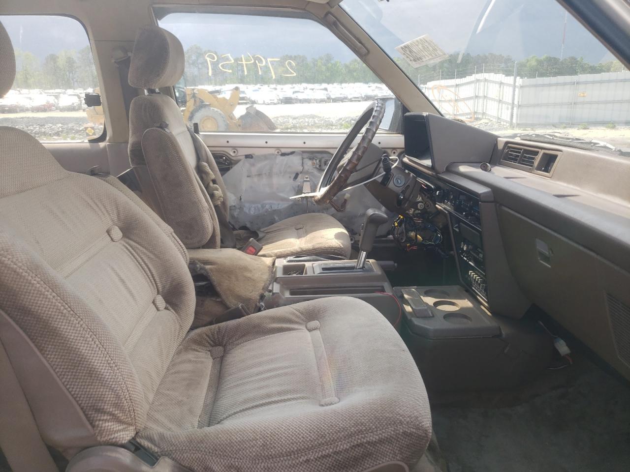 Photo 5 from auction – 1986 TOYOTA VAN with VIN JT3YR26W8G5013497