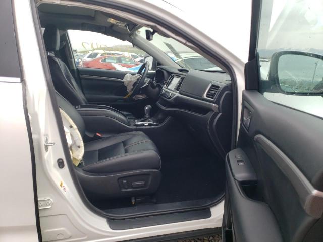 Photo 5 from auction – 2017 TOYOTA HIGHLANDER with VIN 5TDJZRFH2HS444811