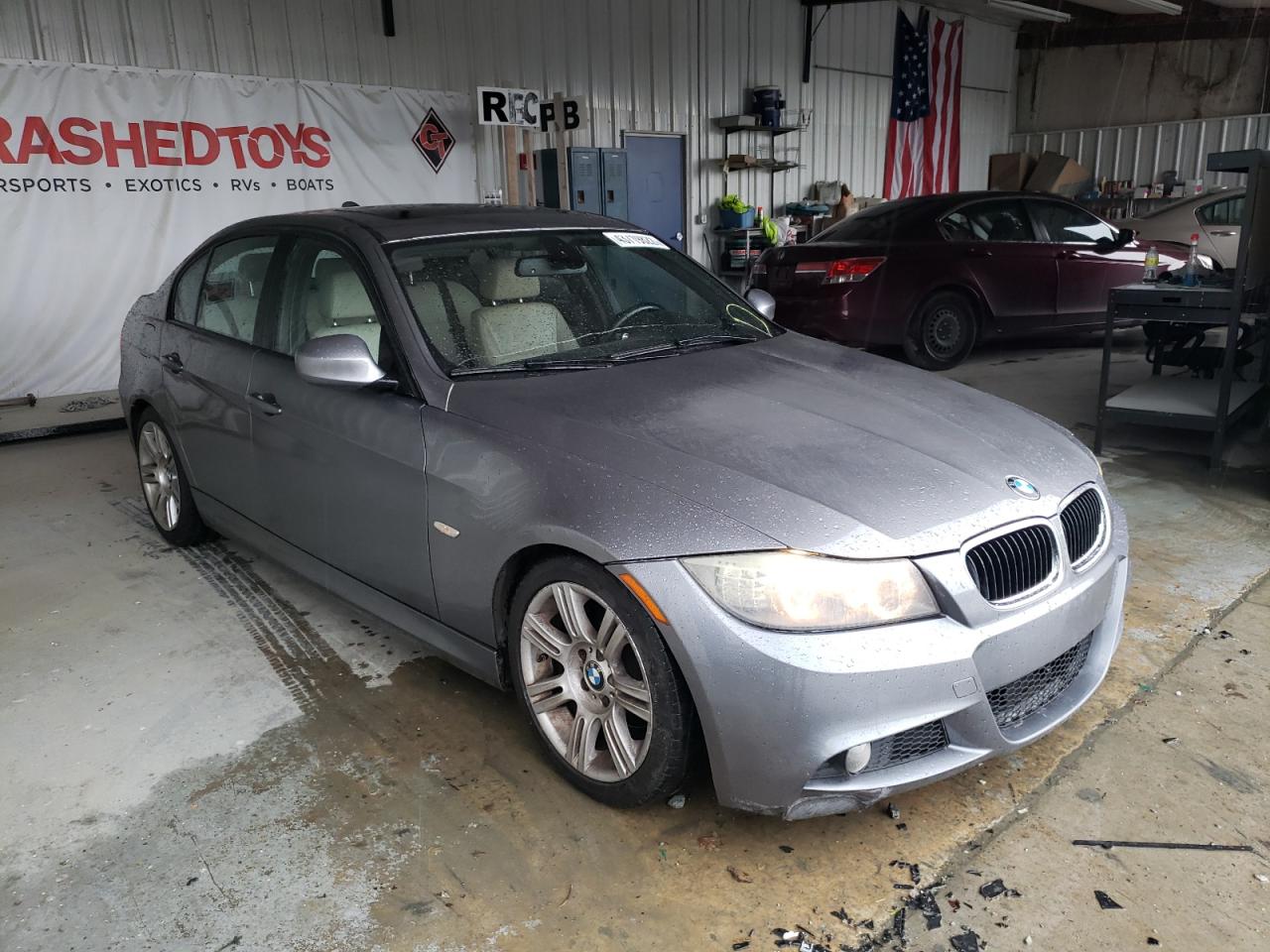 BMW 328 I 2010 with VIN WBAPH7G53ANM52513 - Photo from auction