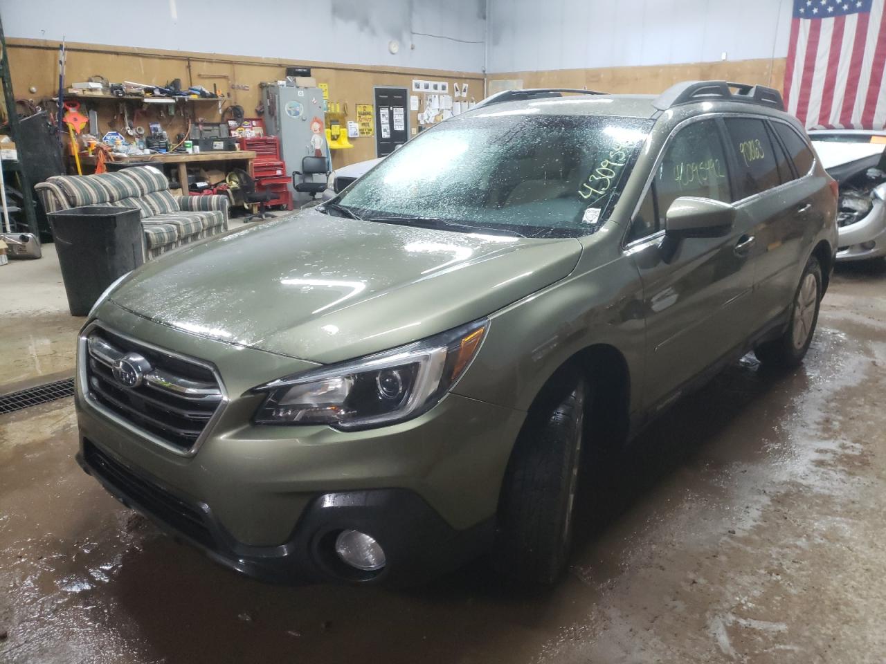 Photo 2 from auction – 2019 SUBARU OUTBACK 2. with VIN 4S4BSAFC1K3310956