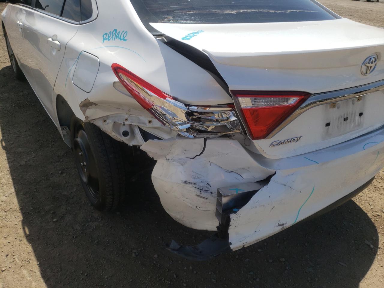 Photo 9 from auction – 2017 TOYOTA CAMRY LE with VIN 4T1BF1FKXHU419186