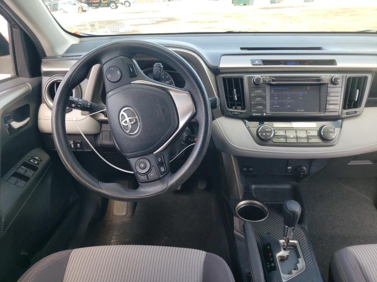 Photo 9 from auction – 2015 TOYOTA RAV4 XLE with VIN 2T3WFREV2FW170396