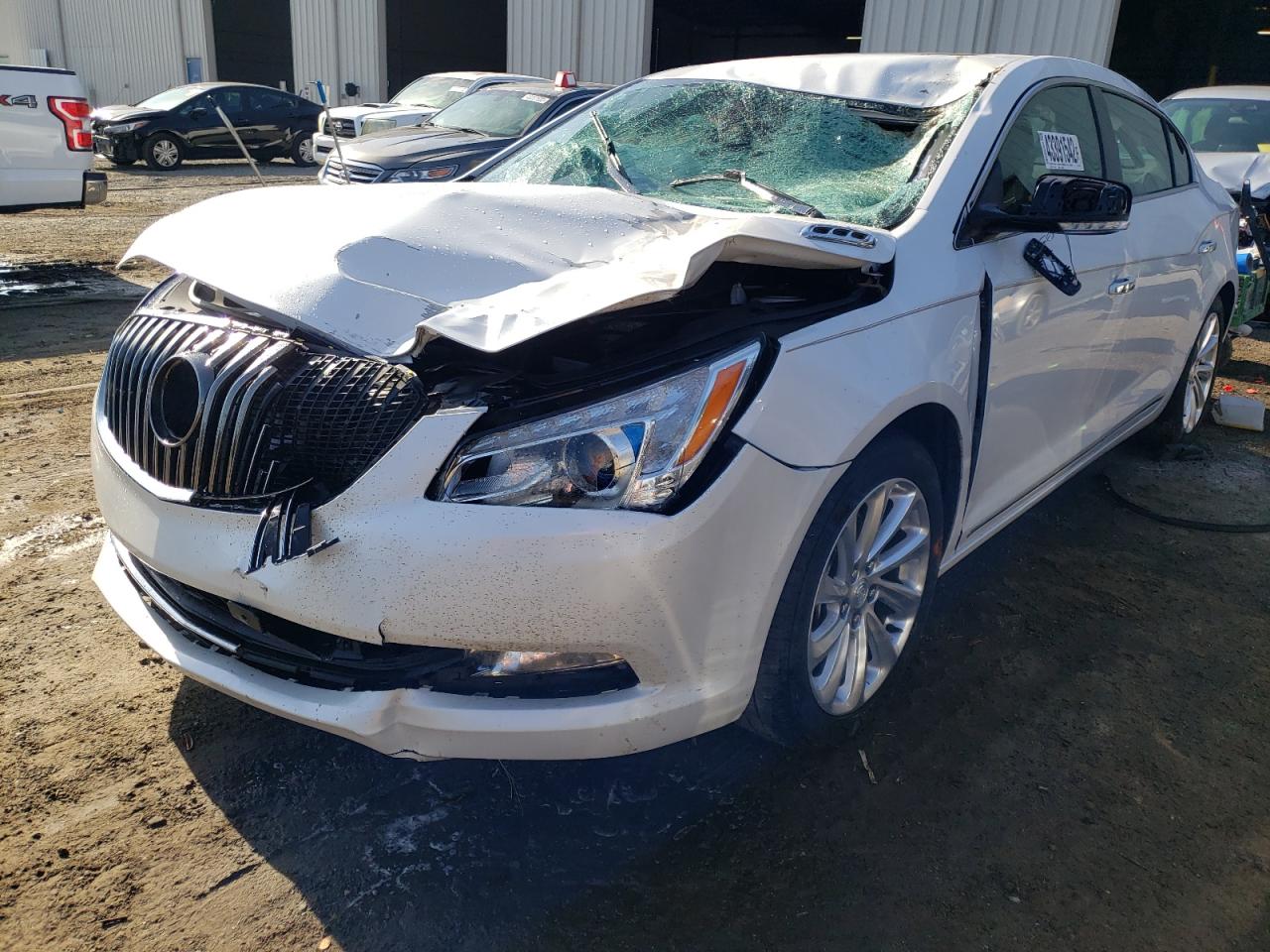 Photo 2 from auction – 2016 BUICK LACROSSE P with VIN 1G4GD5G30GF100196