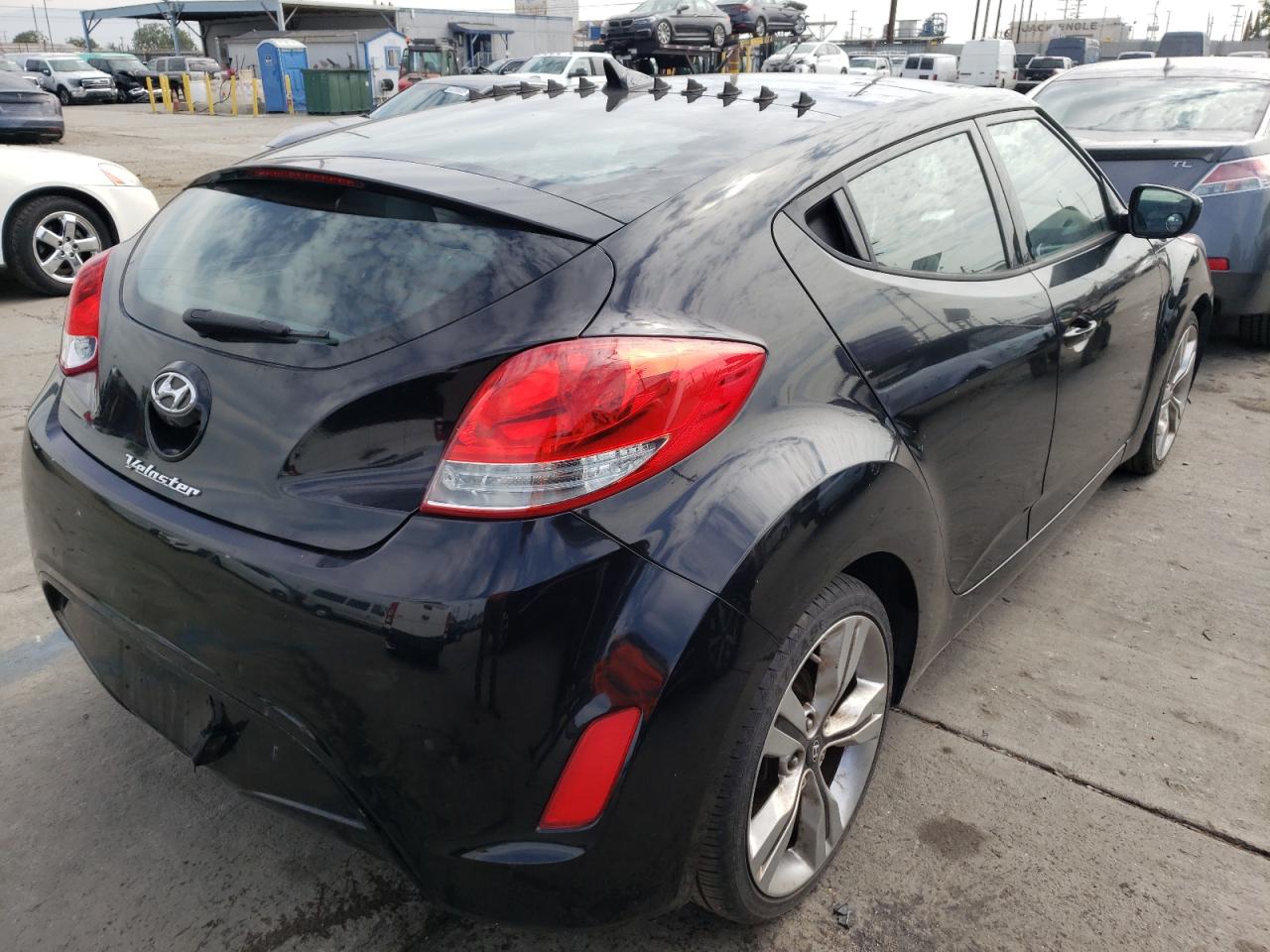 Photo 4 from auction – 2013 HYUNDAI VELOSTER with VIN KMHTC6AD2DU179063