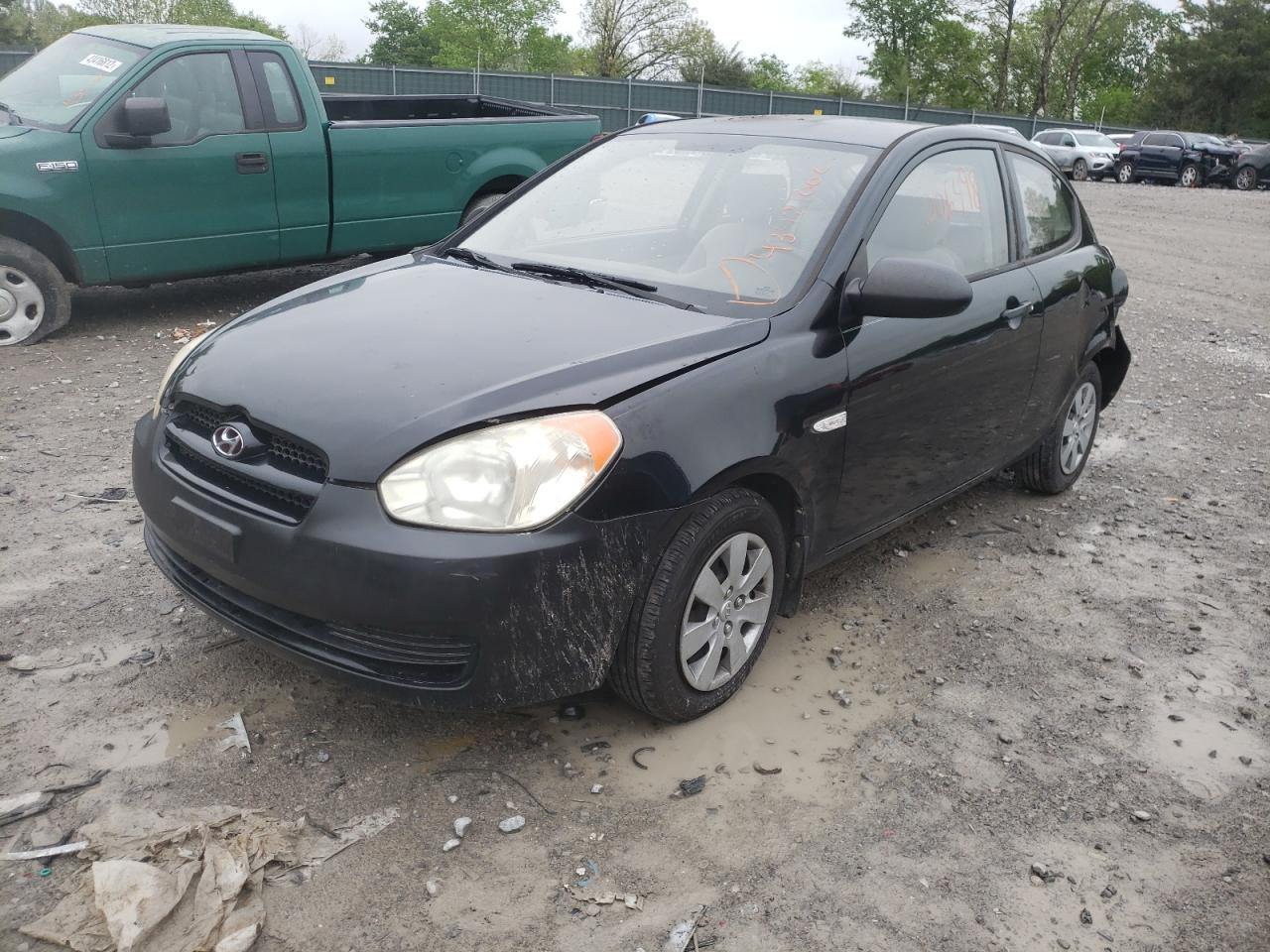 Photo 2 from auction – 2008 HYUNDAI ACCENT GS with VIN KMHCM36C88U056563