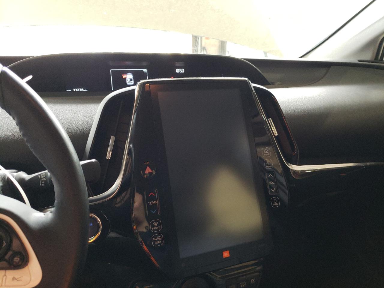 Photo 9 from auction – 2017 TOYOTA PRIUS PRIM with VIN JTDKARFP1H3003708