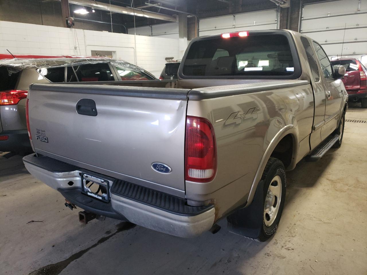 Photo 4 from auction – 2002 FORD F150 with VIN 2FTRX18LX2CA48687