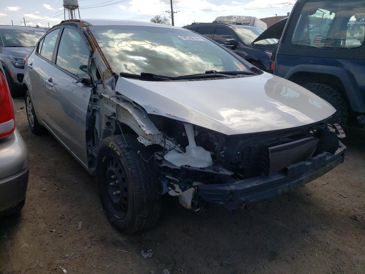 KIA FORTE LX 2015 with VIN KNAFK4A6XF5349593 - Photo from auction