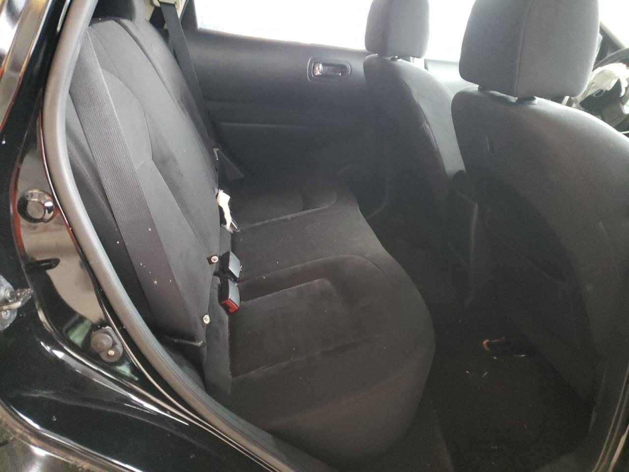 Photo 6 from auction – 2010 NISSAN ROGUE S with VIN JN8AS5MT3AW014087