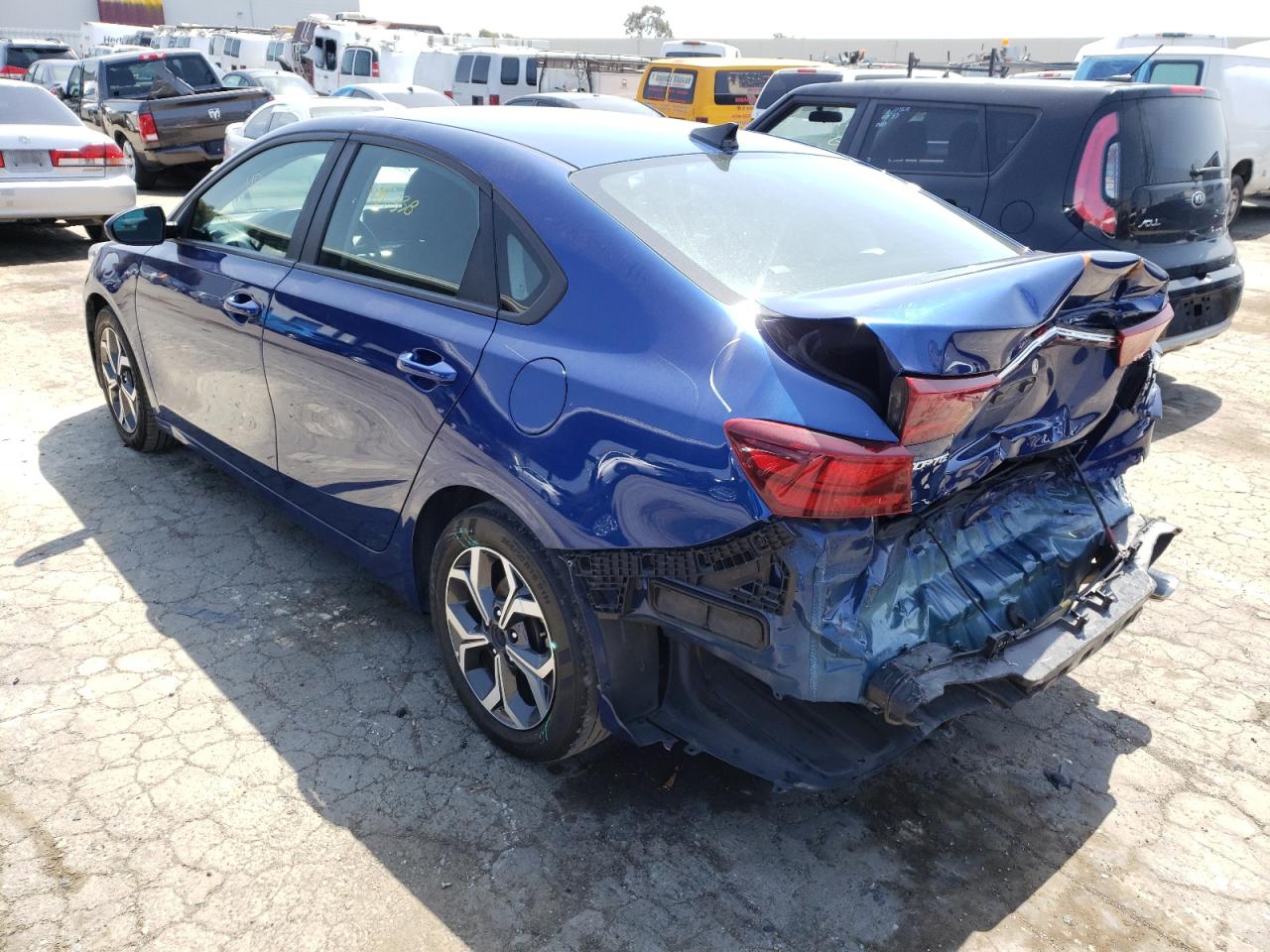 Photo 3 from auction – 2019 KIA FORTE FE with VIN 3KPF24AD7KE037909