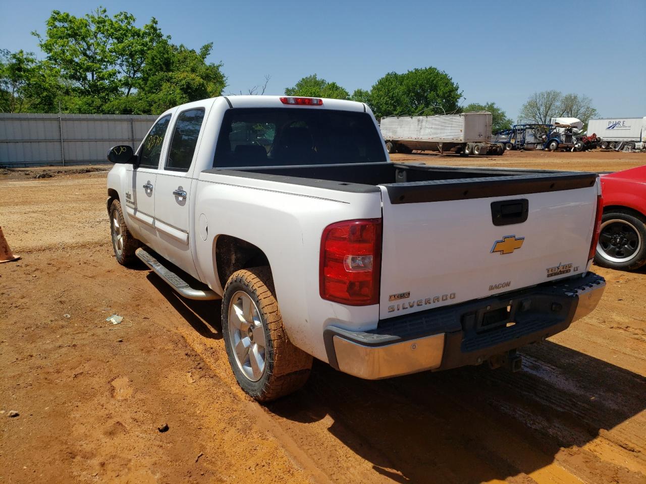 Photo 3 from auction – 2010 CHEVROLET SILVERADO with VIN 3GCRCSE08AG262980