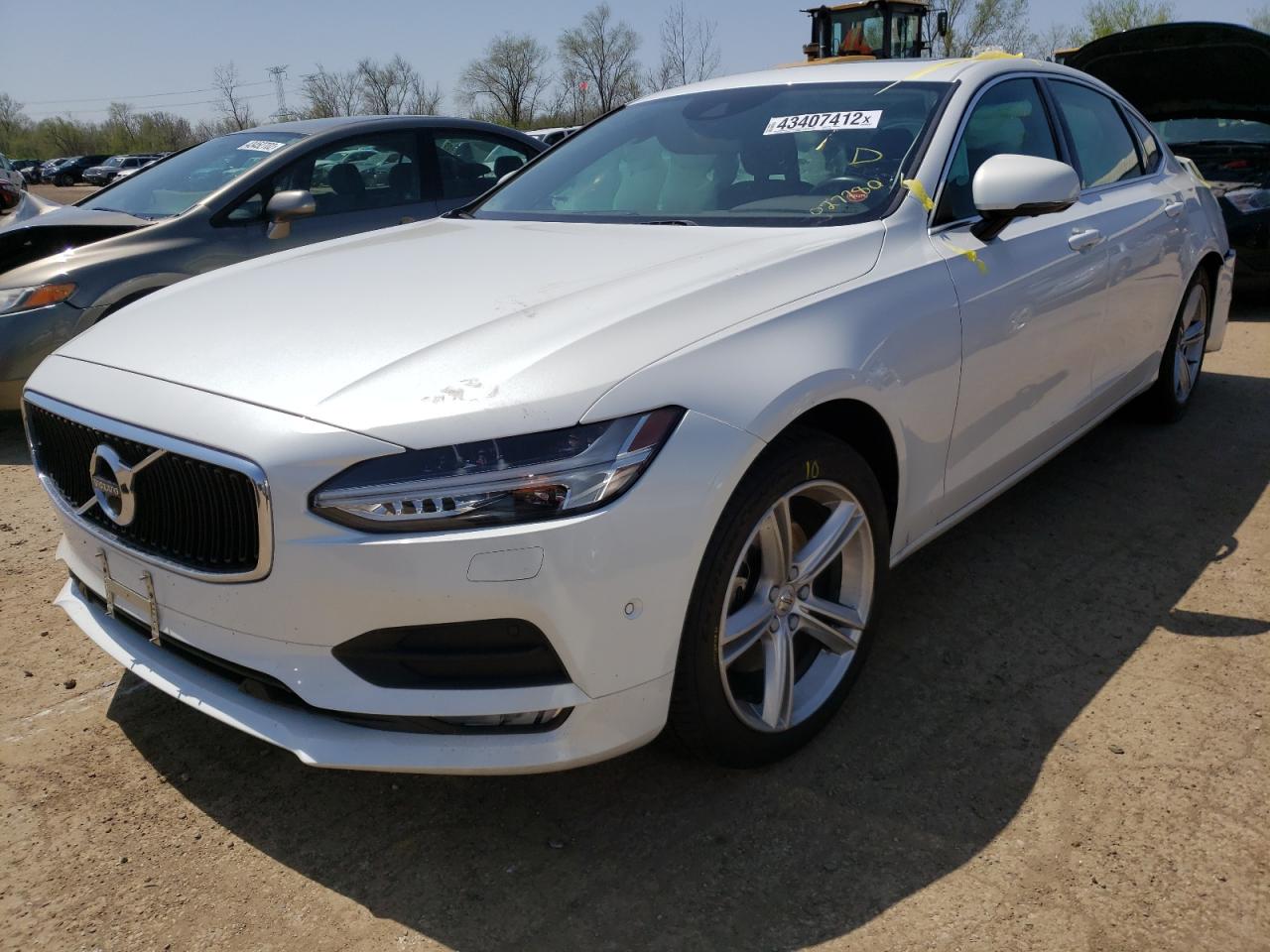 Photo 2 from auction – 2018 VOLVO S90 T5 MOM with VIN LVY982MK8JP027780