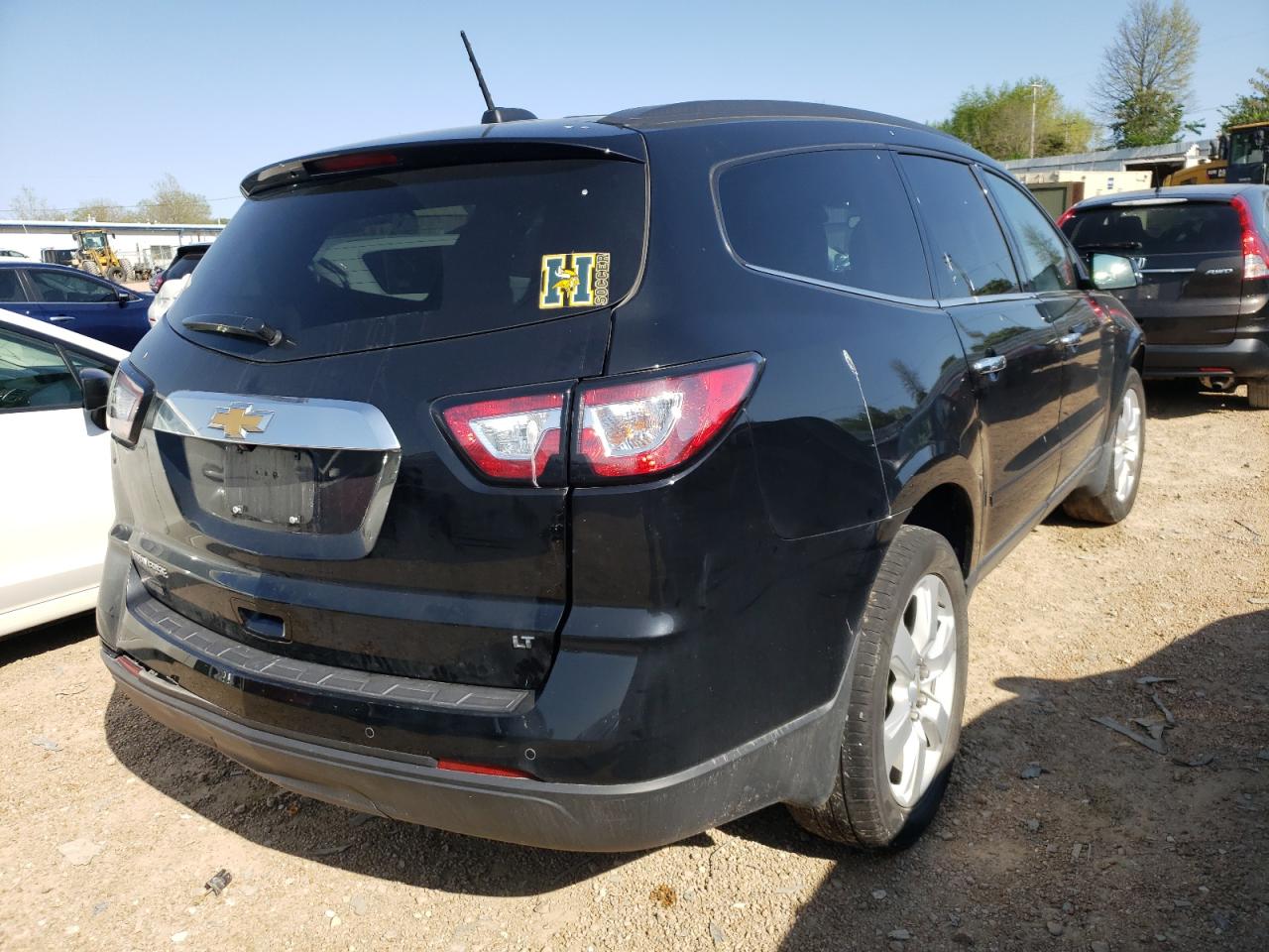 Photo 4 from auction – 2017 CHEVROLET TRAVERSE L with VIN 1GNKRGKD8HJ249005