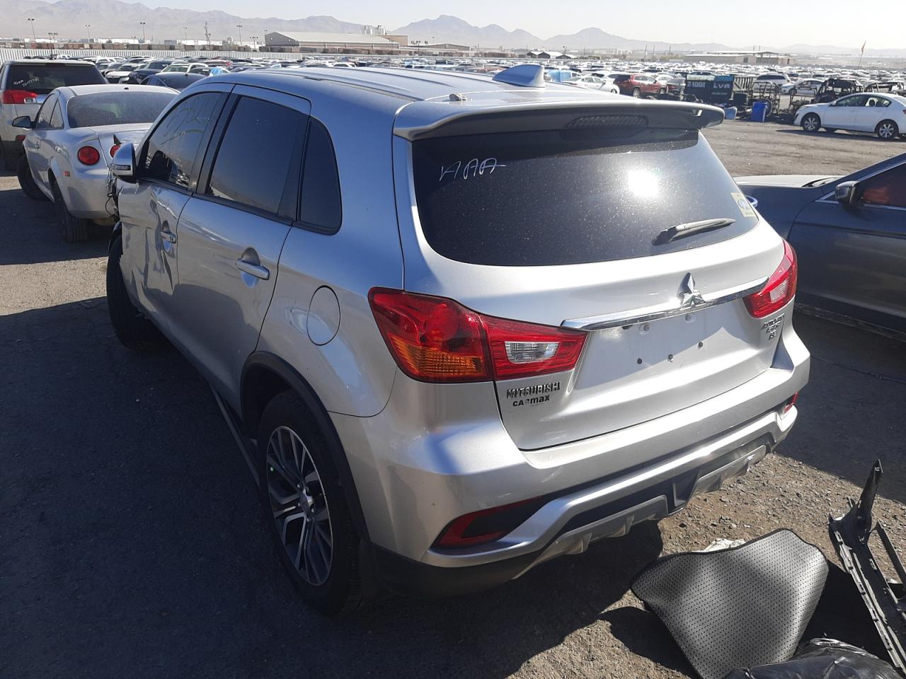 Photo 3 from auction – 2019 MITSUBISHI OUTLANDER with VIN JA4AP4AU9KU006264