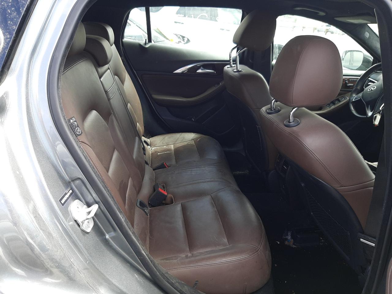 Photo 6 from auction – 2018 INFINITI QX30 BASE with VIN SJKCH5CR8JA047668