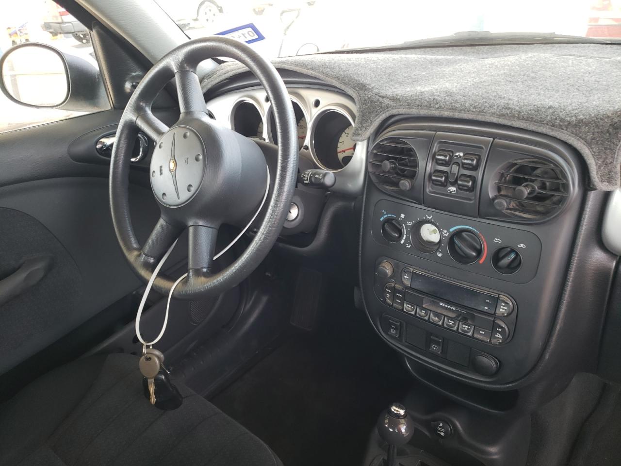 Photo 9 from auction – 2005 CHRYSLER PT CRUISER with VIN 3C4FY48B05T559378
