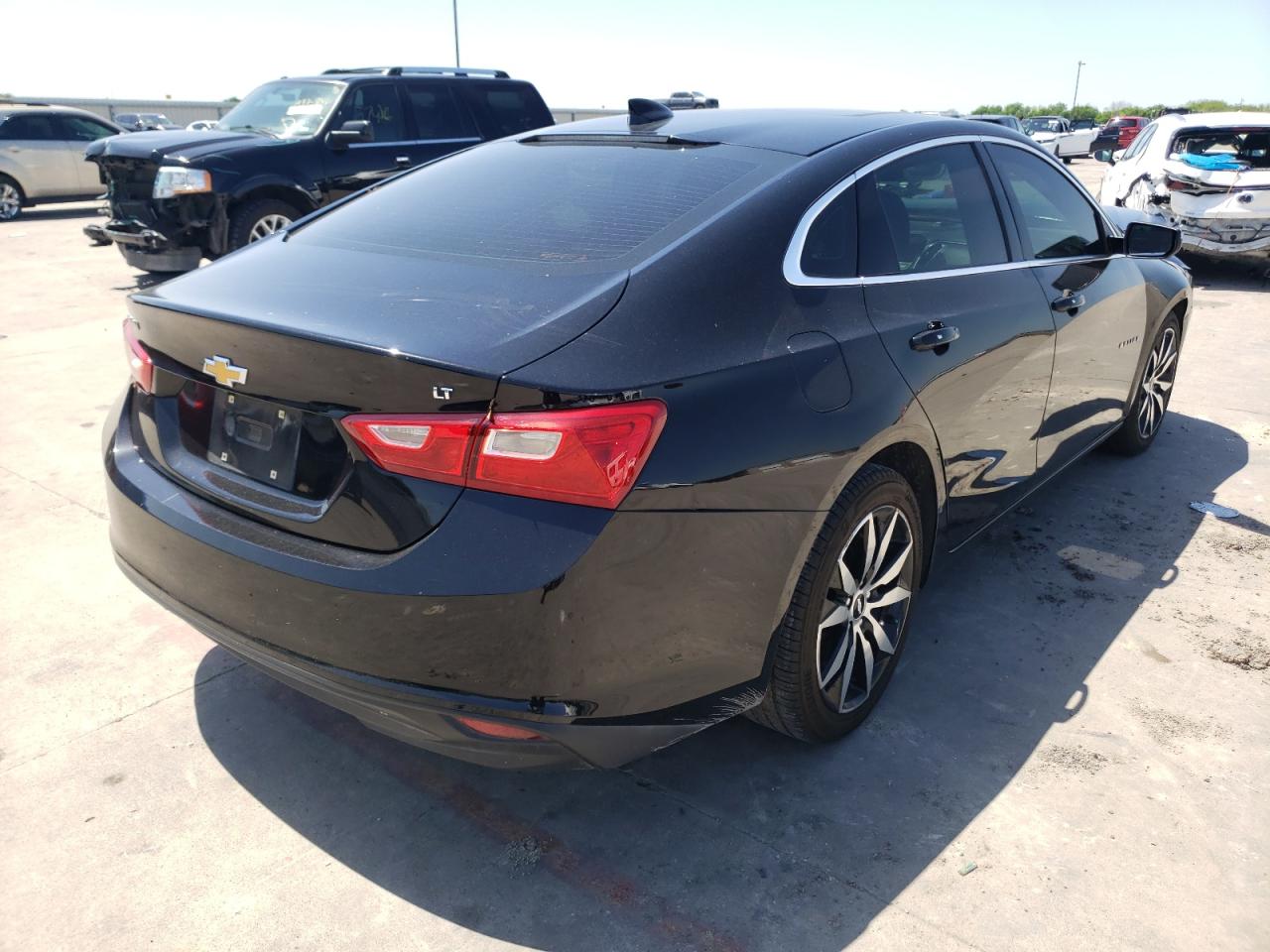 Photo 4 from auction – 2016 CHEVROLET MALIBU LT with VIN 1G1ZE5ST7GF252616