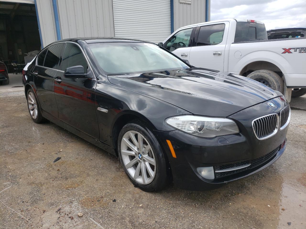 BMW 528 I 2012 with VIN WBAXG5C57CDY29754 - Photo from auction