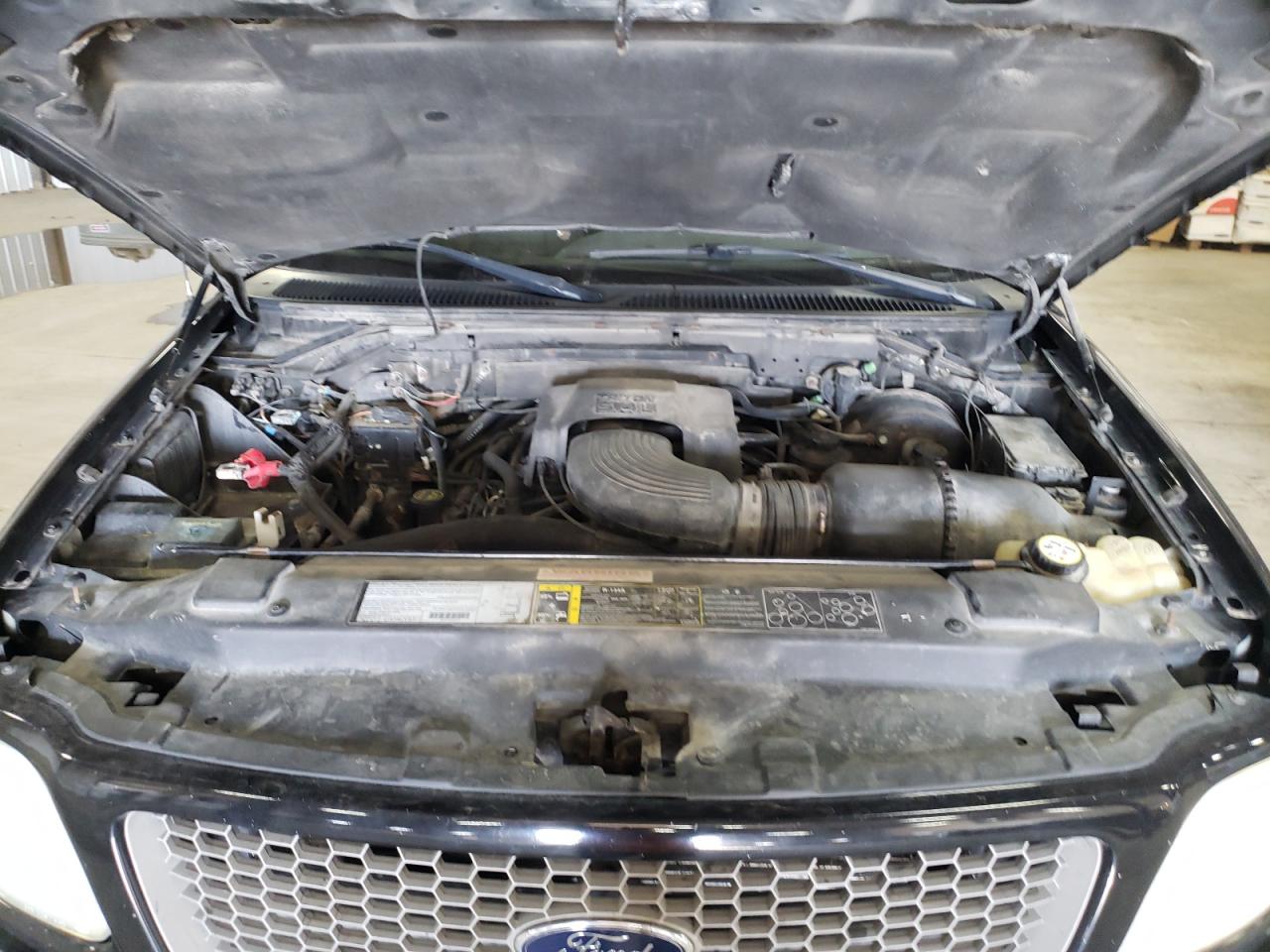 Photo 7 from auction – 2003 FORD F150 with VIN 2FTRX18L83CA15995