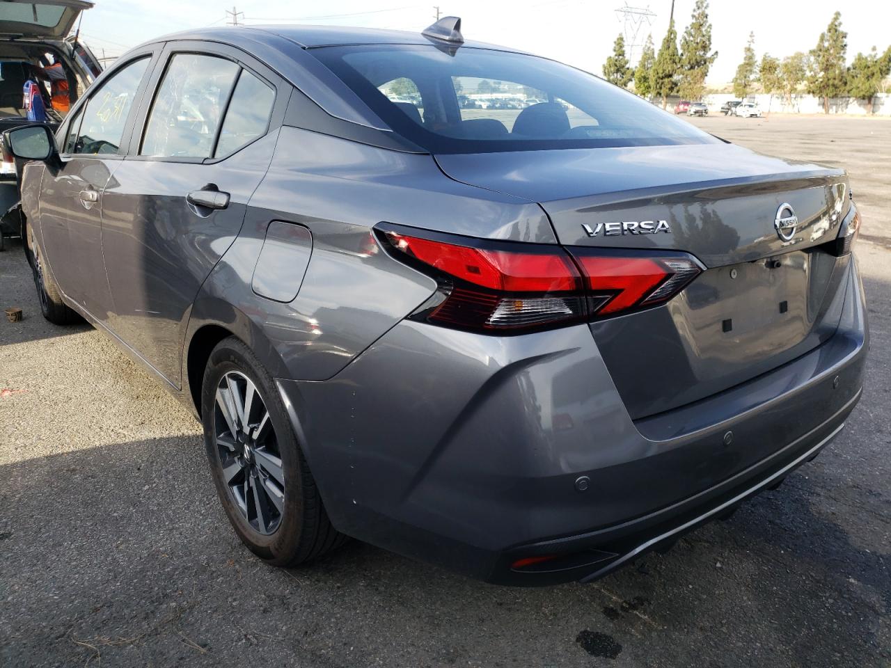 Photo 3 from auction – 2021 NISSAN VERSA SV with VIN 3N1CN8EV0ML889511