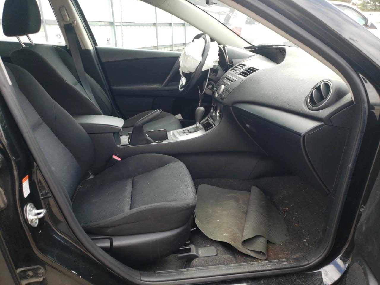 Photo 5 from auction – 2011 MAZDA 3 I with VIN JM1BL1UF4B1436738
