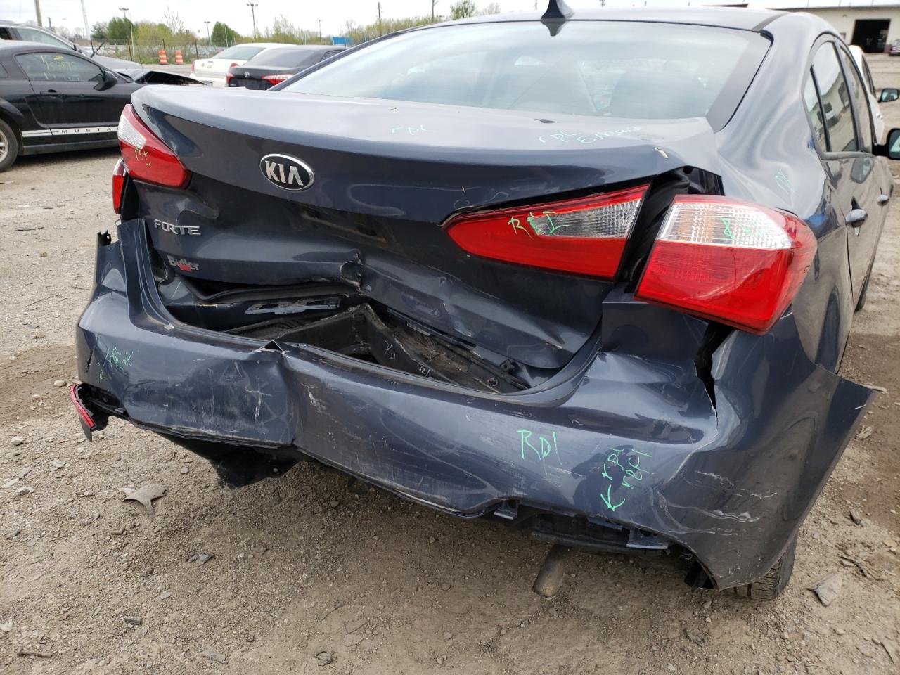 Photo 9 from auction – 2014 KIA FORTE LX with VIN KNAFX4A68E5060275