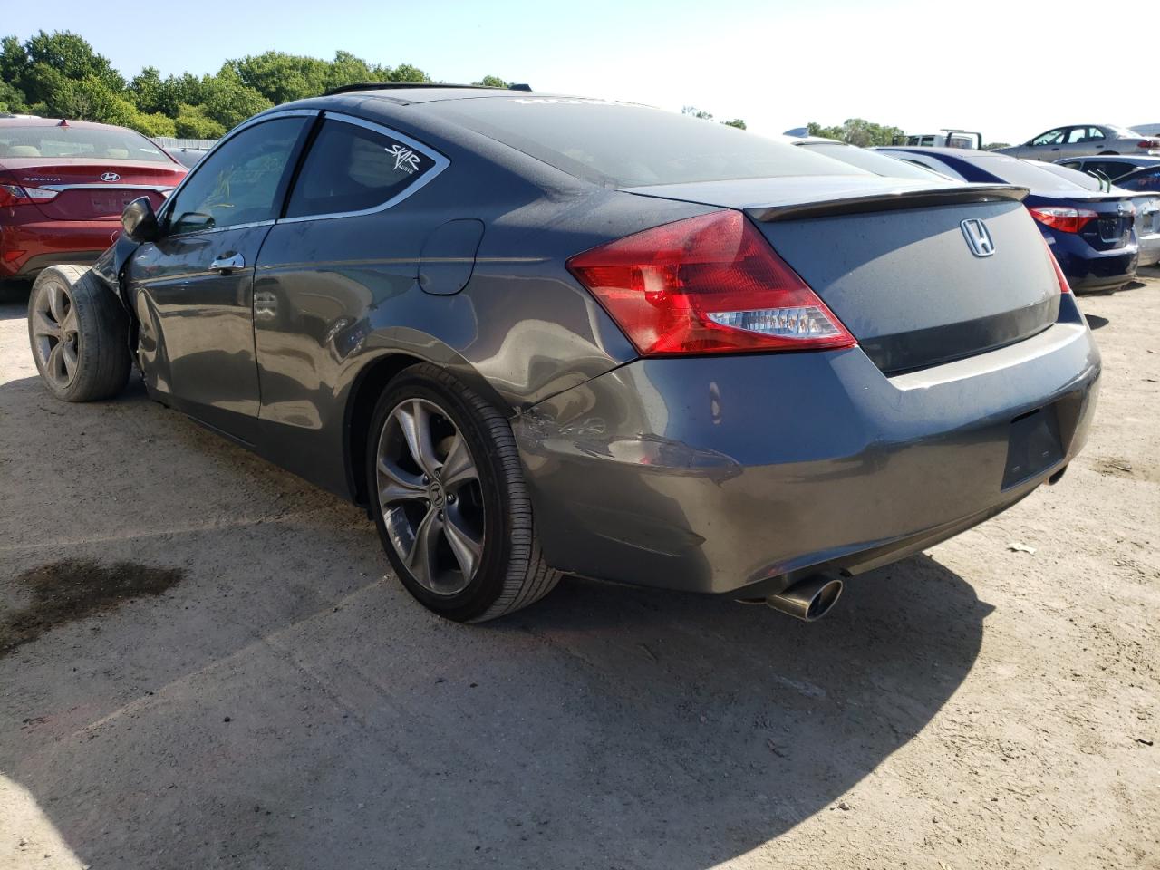 Photo 3 from auction – 2011 HONDA ACCORD EXL with VIN 1HGCS2B82BA008203