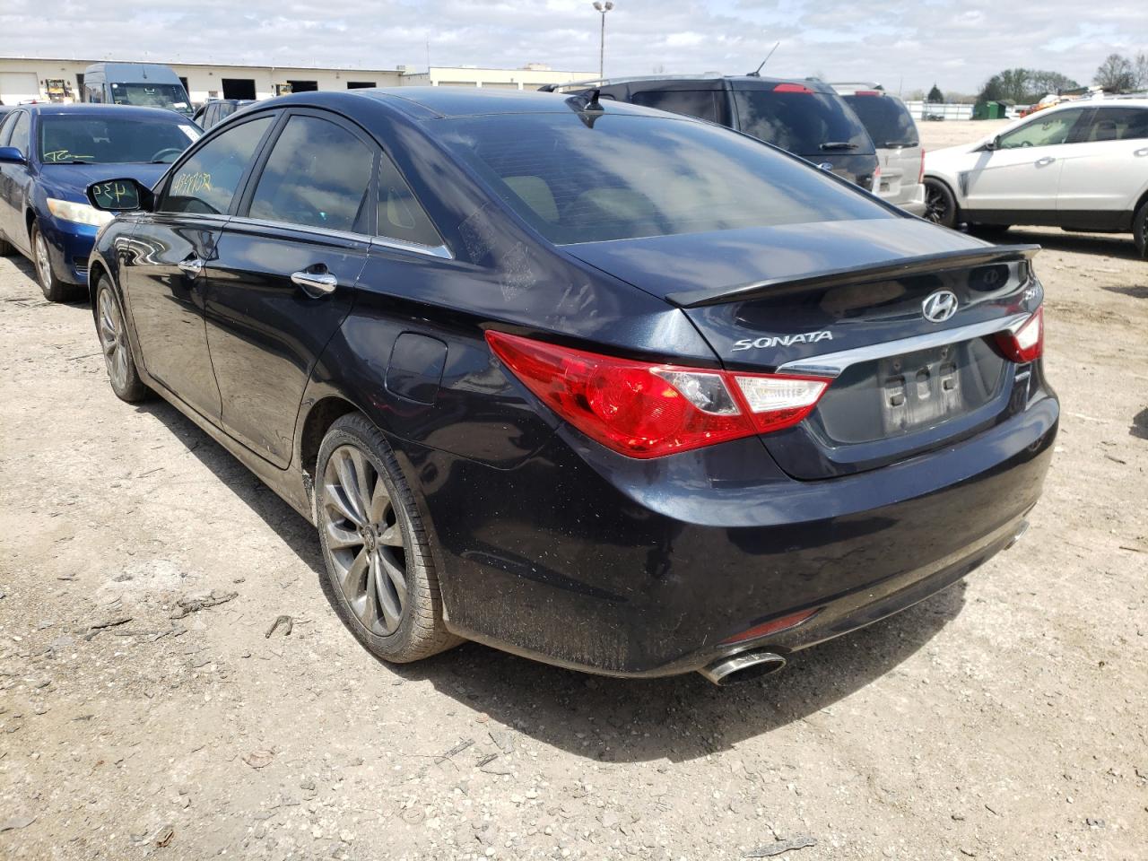 Photo 3 from auction – 2012 HYUNDAI SONATA SE with VIN 5NPEC4AB5CH431218