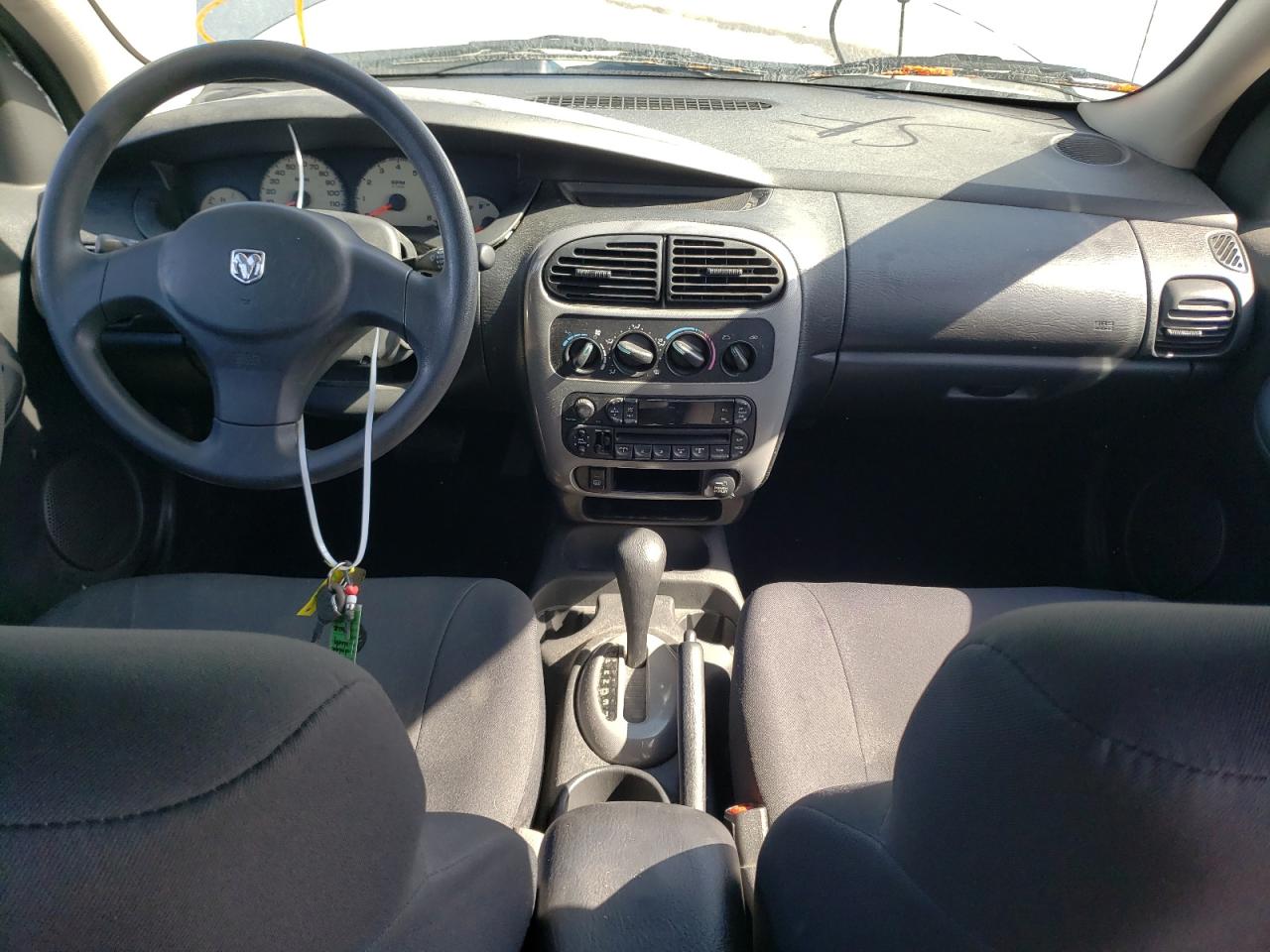 Photo 9 from auction – 2003 DODGE NEON SXT with VIN 1B3ES56CX3D106694