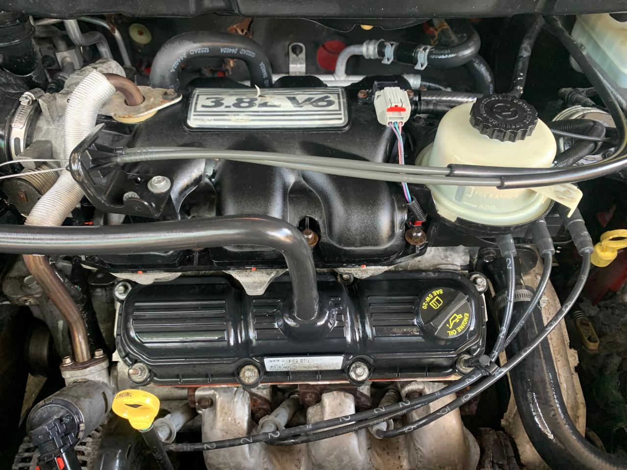 Photo 7 from auction – 2005 CHRYSLER TOWN & COU with VIN 2C4GP54L05R583047